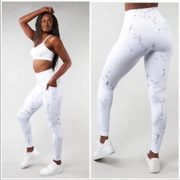 XS BuffBunny White Marble Leggings with pockets - Picture 1 of 2
